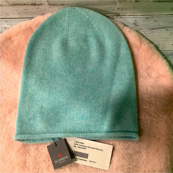 ALASHAN 100% Cashmere Essential Slouchy Hat - Picture 5 of 5